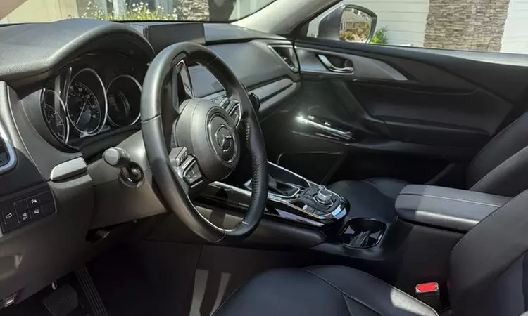 Quality Mobile Detailing -Wheel and Tire,  Mobile Engine Bay, Service