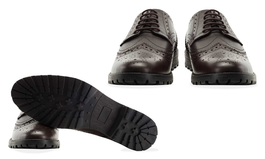 Image 14: Men's Leather Chunky Brogues