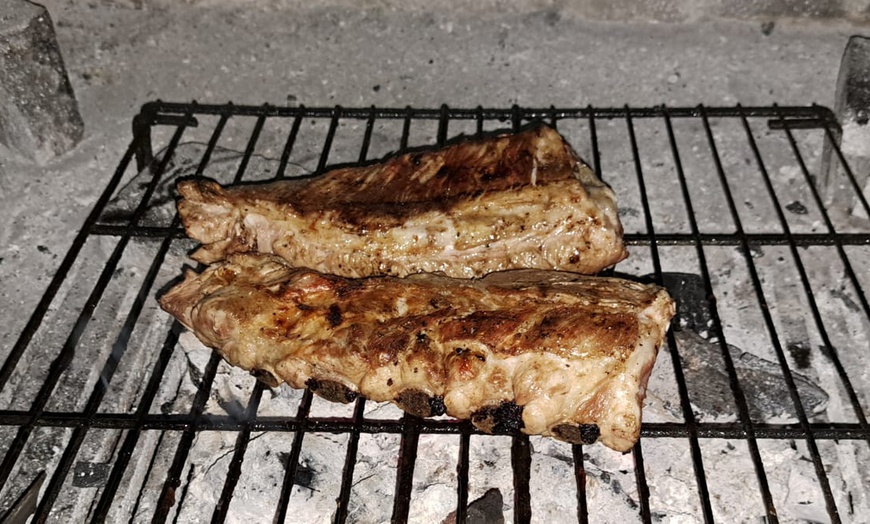 Image 4: Menú de parrillada con postre y botella de vino en Brasería Casa Laura