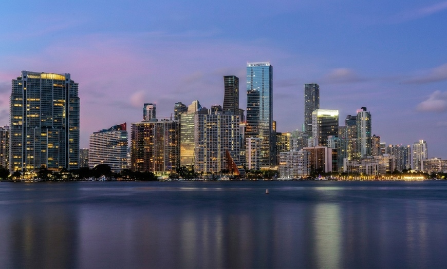 Image 5: Miami Skyline & Celebrity Mansion Boat Tour – Biscayne Bay