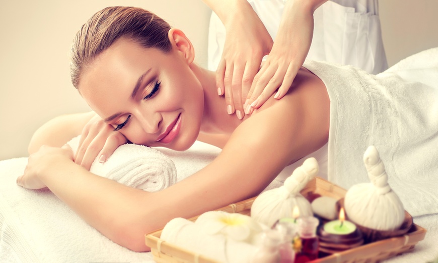 Image 2: Relax With a 60 or 90-Minute Spa Treatment at Prime Hotel Locations!