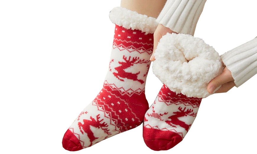 Image 12: Warm Winter Lined Christmas Slipper Socks