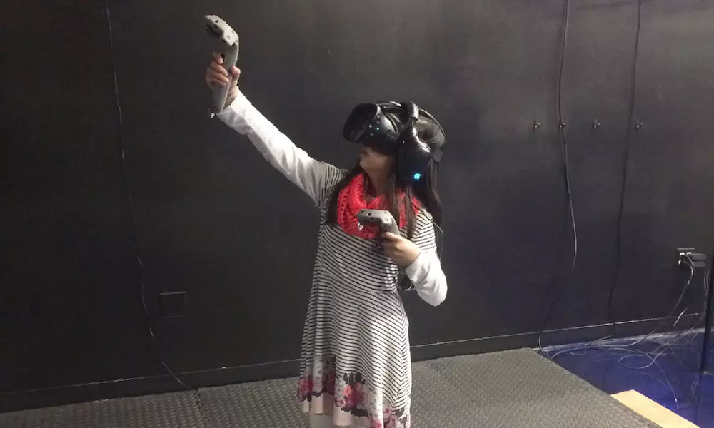 Virtual Reality Experience at Outer Limits Virtual Reality (Up to 50% Off)  - Primary Image