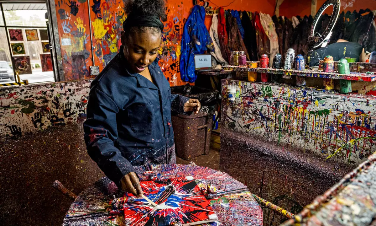 Unleash Your Creativity with a Deluxe Art Experience for Two or Four