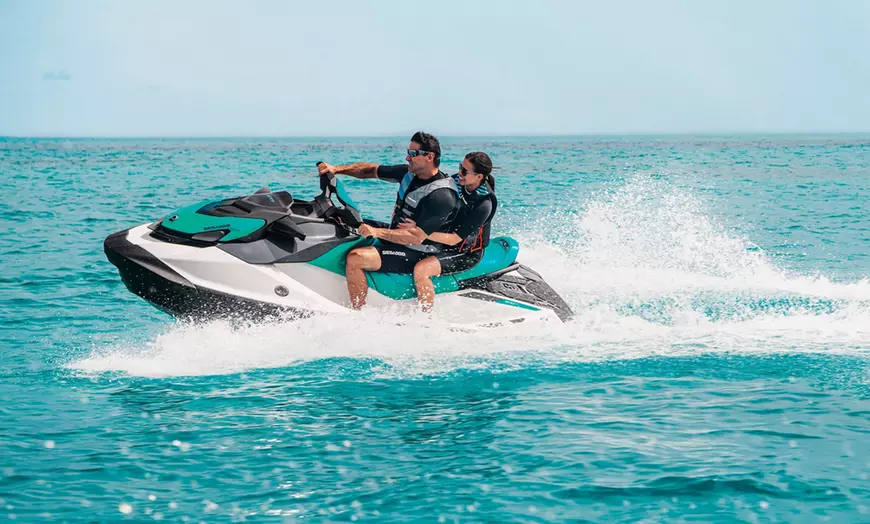Image 1: 1 hora de alquiler de moto de agua para 1 o 2 personas