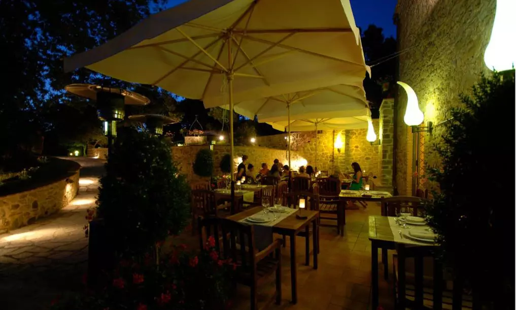 Terme di Saturnia: soggiorno per 2 con colazione, aperitivo e cena