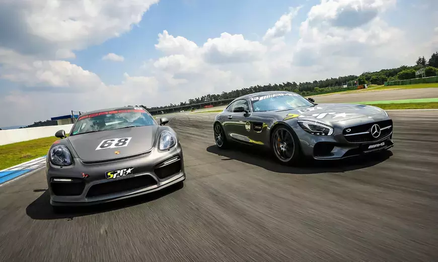 Rennwagen fahren bei Starperformance Racing