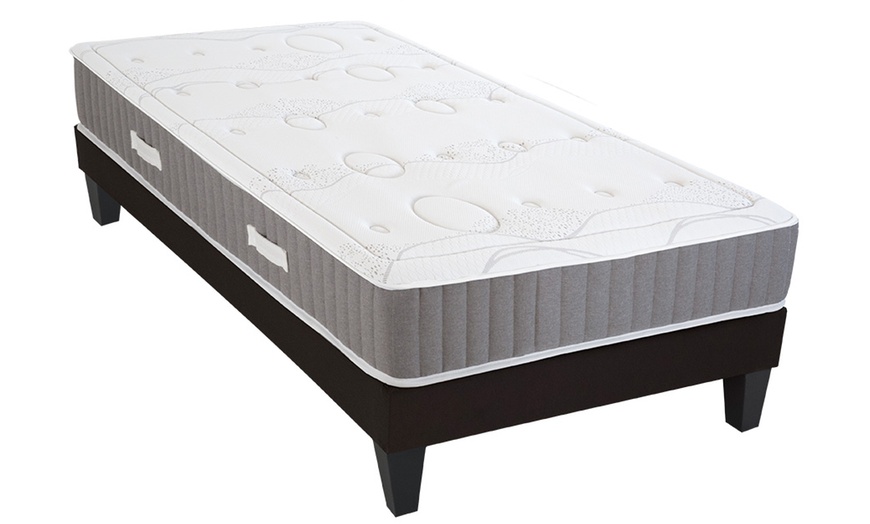 Image 2: Matelas à mousse de mémoire de forme Intuition