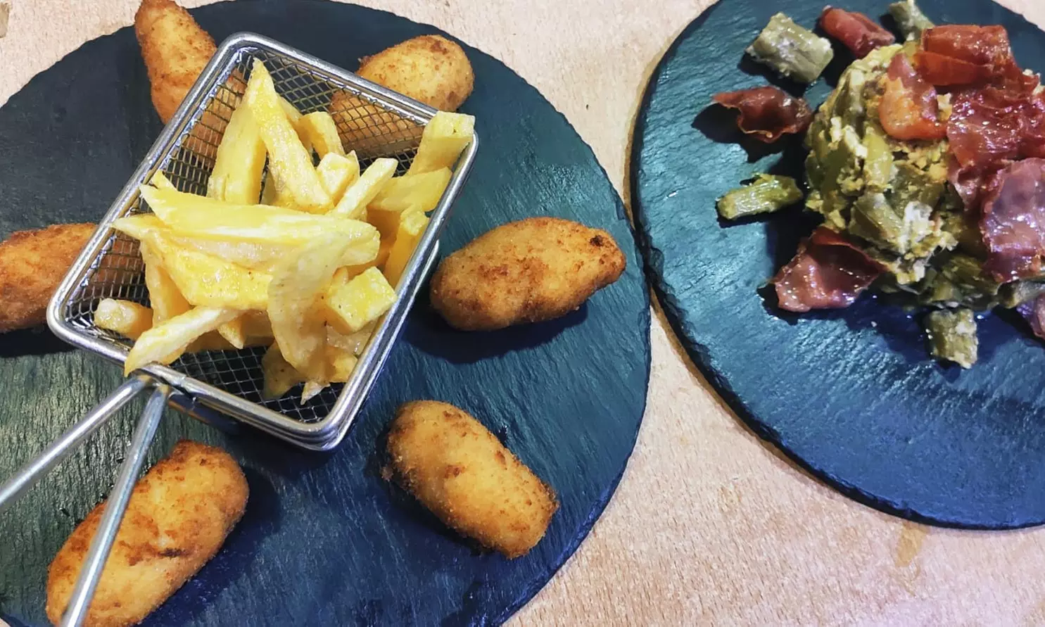 Menú de pescaíto para 2 o 4 en Entrevinos