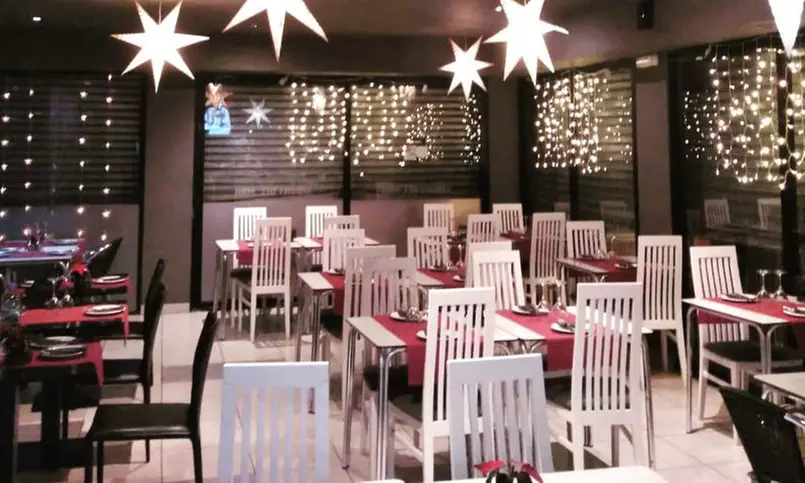 Menú mediterráneo para 2 o 4 en Sabors Del Mar