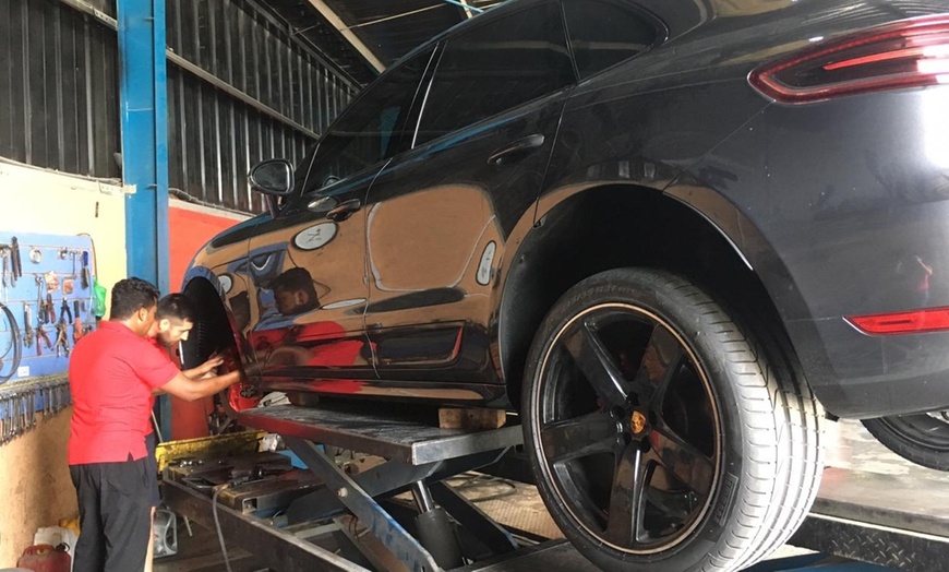 Image 6: Brake Pad Change Labour 