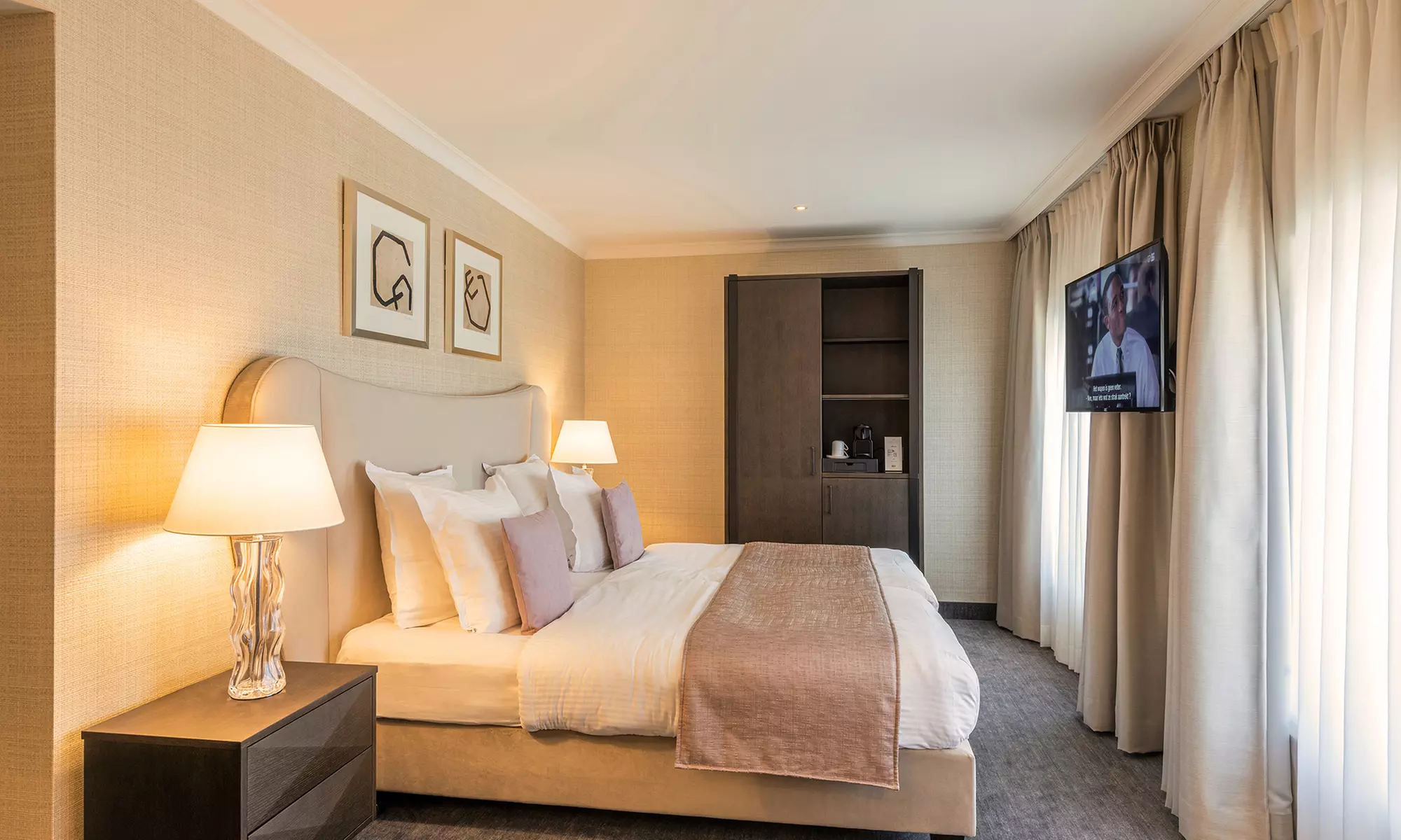 Belgia, Brugia: pokój 2-os. premium ze śniadaniem i strefą wellness