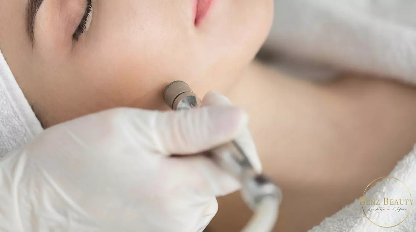 Gesichtsbehandlung nach Wahl für 1 Person