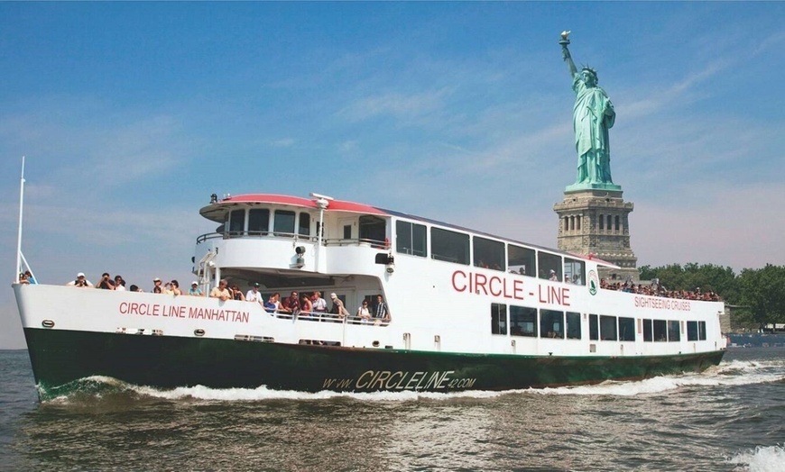 Image 2: Empire State Building, Hop-on Hop-off Bus, and Boat Cruise (Save 40%)