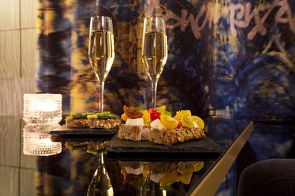 Cocktail ou verre de vin et une planche mixte pour 2 ou 4 personnes dès 25 € à Empreinte Hôtel Orléans, Boutique & Spa