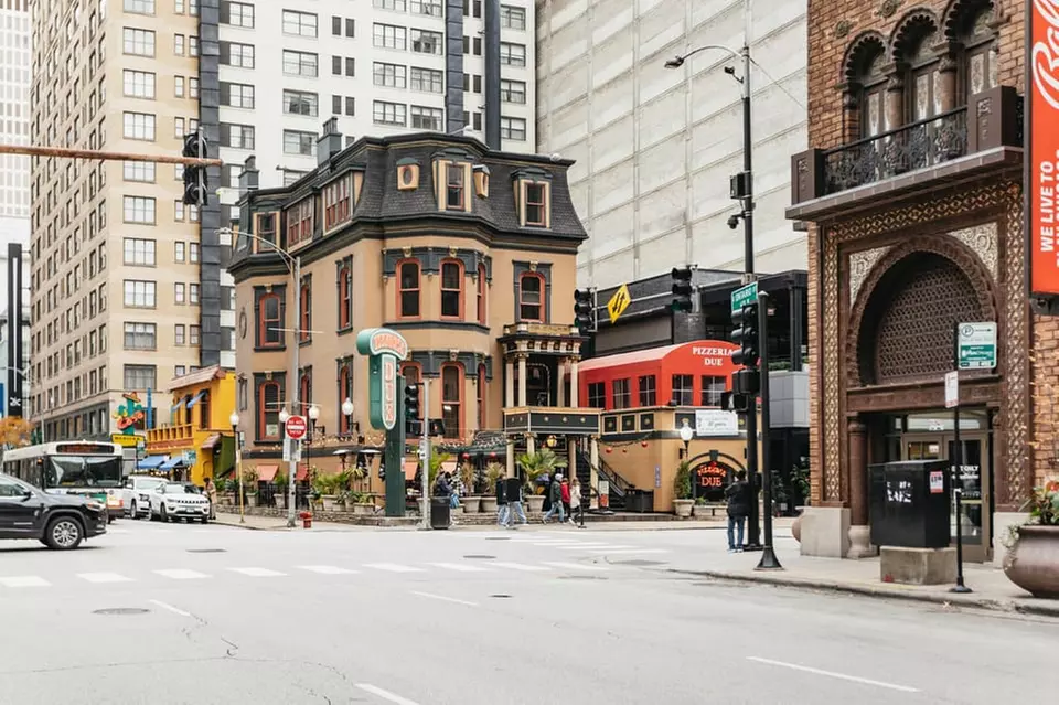 Choose Your Adventure: Ghost Walking Tour, Food Tasting Tour, or Minibus Tour Exploring Historic & Haunted Sites