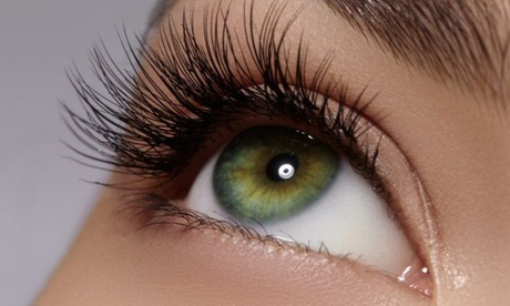 Extension ciglia fino a 9D per una o 2 persone da Estetica Uomo Donna Beauty E Nails Point (sconto fino a 52%)