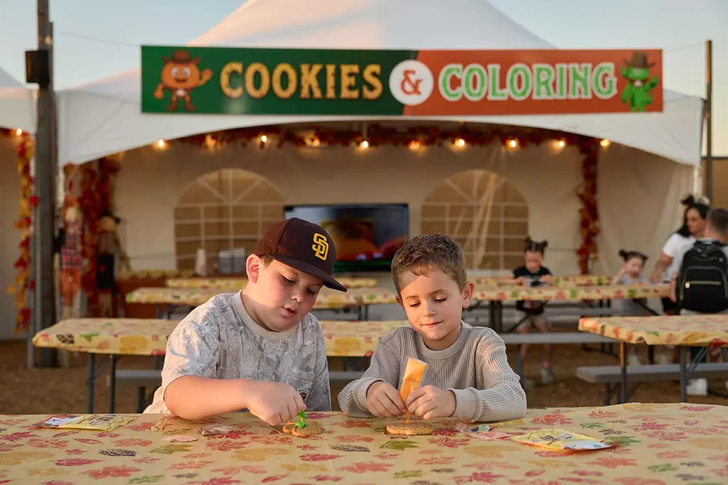 The Desert Fall Festival (September 26 - November 1)