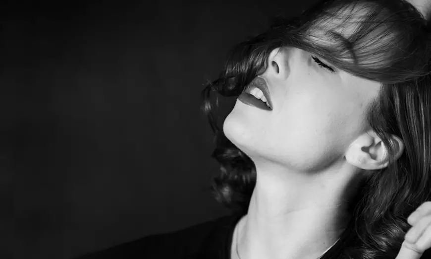 90 Min. Akt & Erotik Fotoshooting inkl. 2-5 Bildern + Geschenk