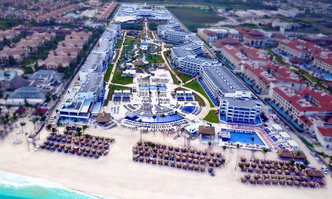 ✈ 3-, 4-, 6-, or 7-Night All-Inclusive Royalton Bavaro Resort & Spa. Price is per Person, Based on Two Guests per Room. - Primary Image