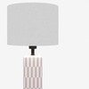Image 6: Lampe de chevet en céramique à motif damier 