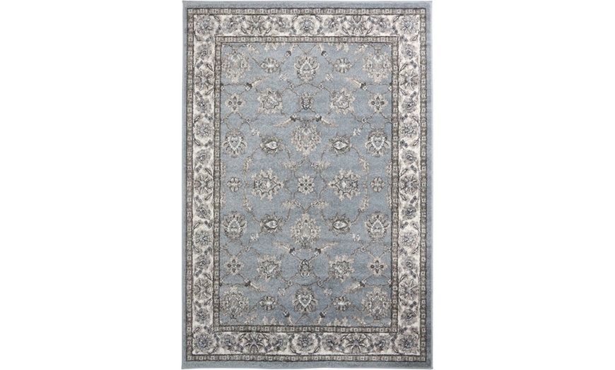 Image 19: Traditional Chelsea Rug