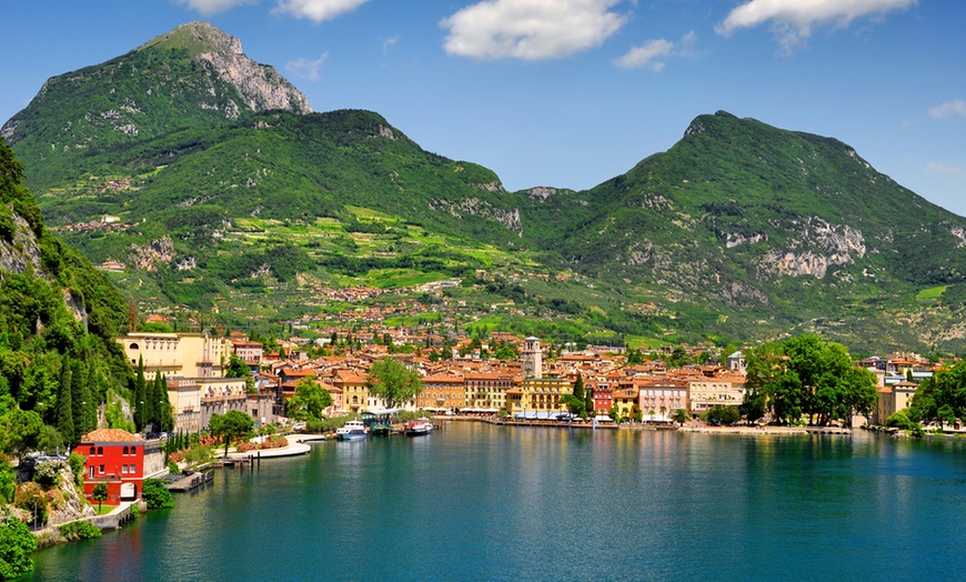 Image 3: ✈ Lake Garda: 2 to 5 Nights with Flights