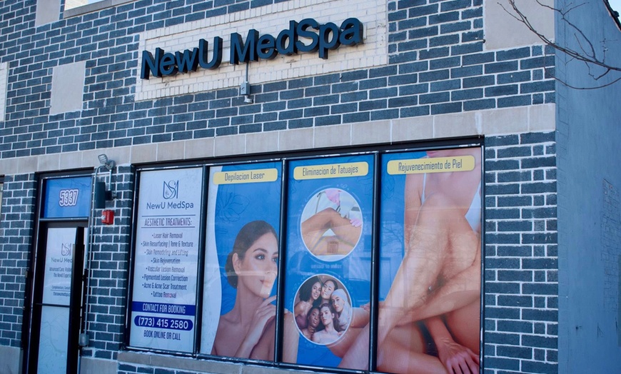 Image 2: Relax and Renew your Skin with DiamondGlow Facials at NewU Medspa