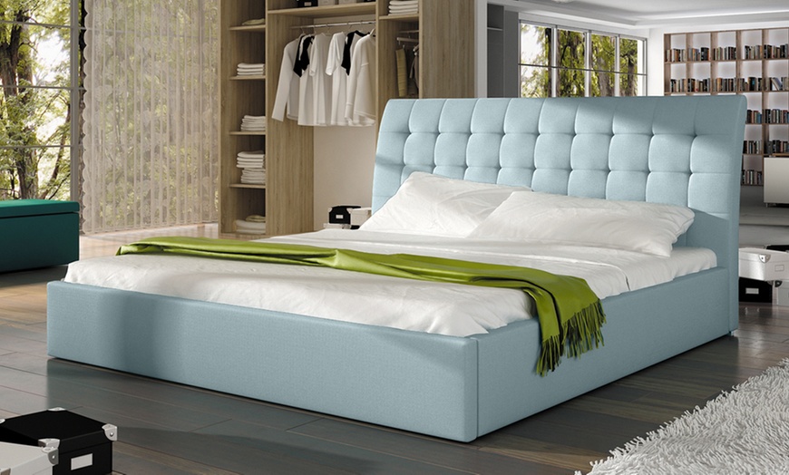 Image 6: Stoffen bed