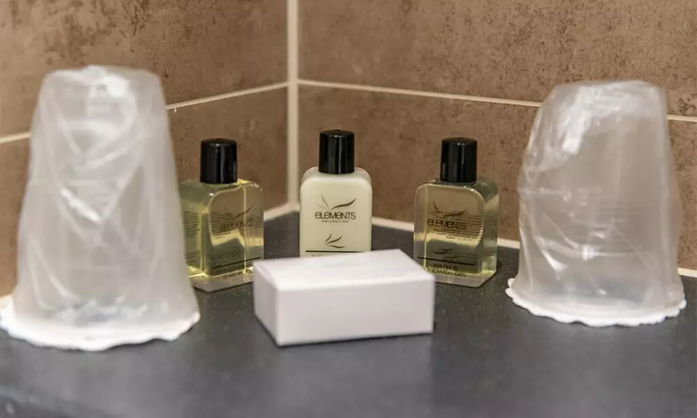 Essex: Double Room with Breakfast