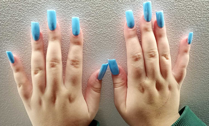 Image 14: Manicure i pedicure hybrydowy i więcej opcji w nowym salonie