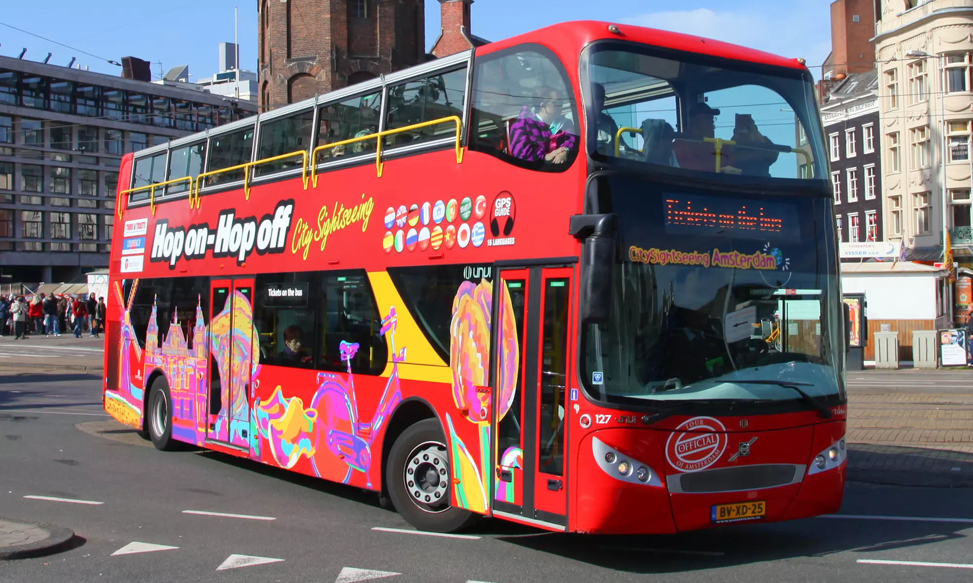 Verken Amsterdam met een 24-uurs Hop-on hop-off bus- en bootticket