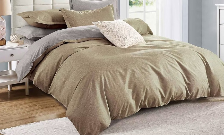 Image 4: Reversible Easy Care Duvet Set - Style on Both Sides