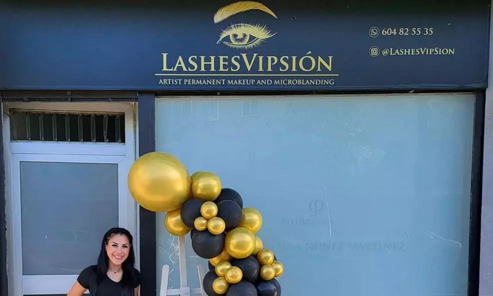 Sesión de micropigmentación en labios, eyeliner o cejas, o microblading de cejas con opción a retoque - Second Medium