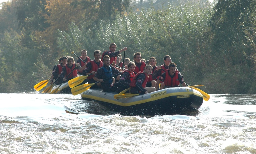 Image 4: Spaß & Action auf der Rur: 2 Std. Rur-Rafting für bis zu 10 Personen