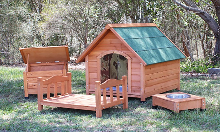 Image 16: Cedar Wood Dog Kennels