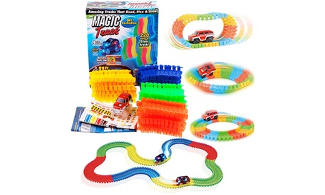 Pista da corsa Magic Tracks per bimbi, con auto dotata di luci a LED