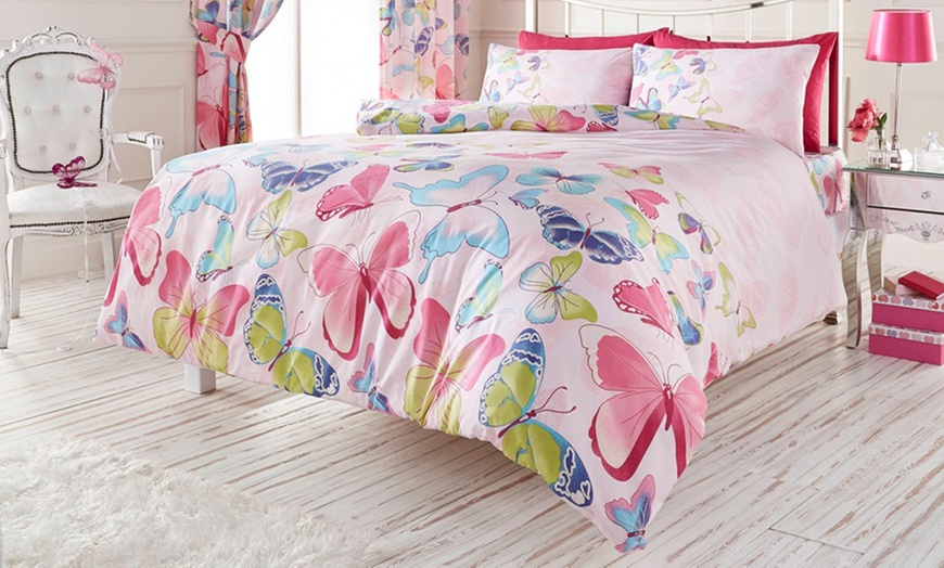 Image 8: Clearance Duvet Sets