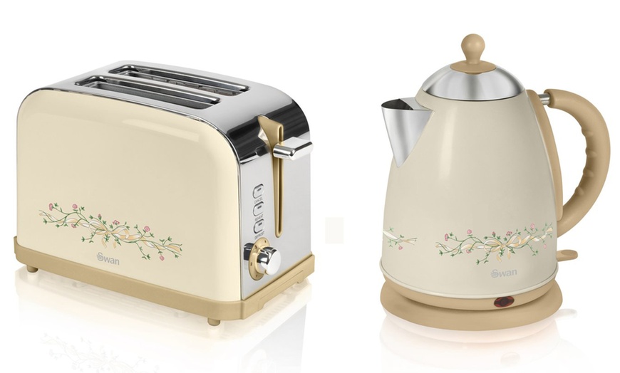 Image 1: Swan Kettle and Toaster Set