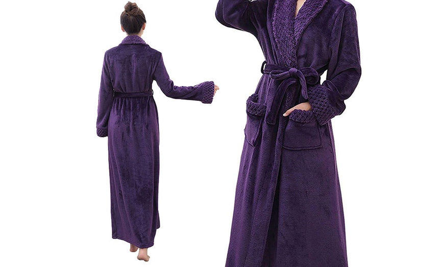 Image 4: Bath Robe