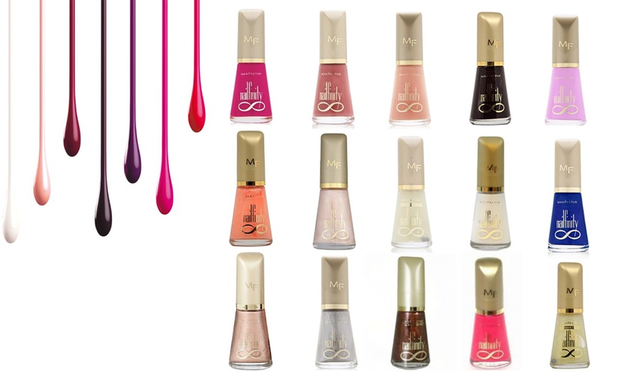 Image 4: Four-Piece Nail Varnish Set