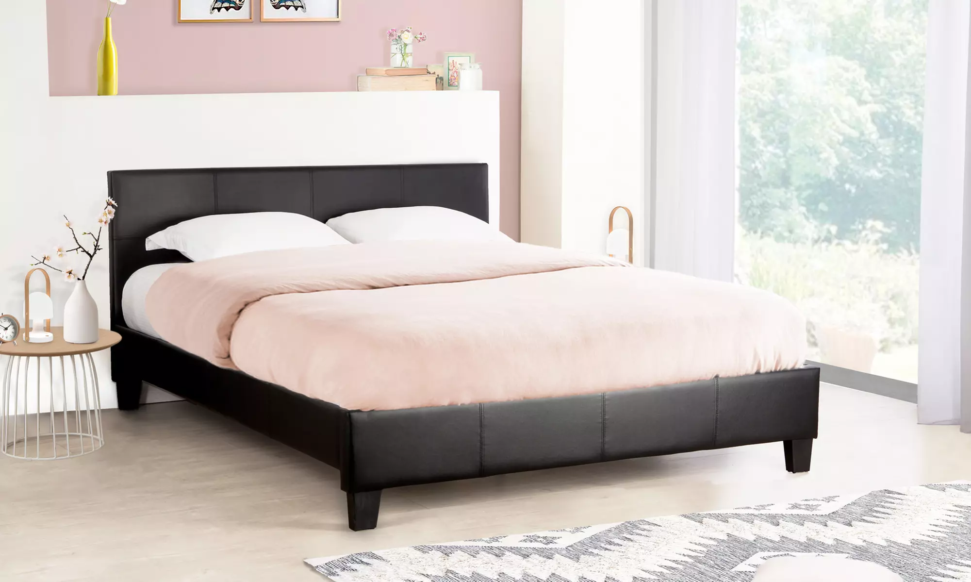 Lit en similicuir avec matelas en option, livraison offerte - Primary Image