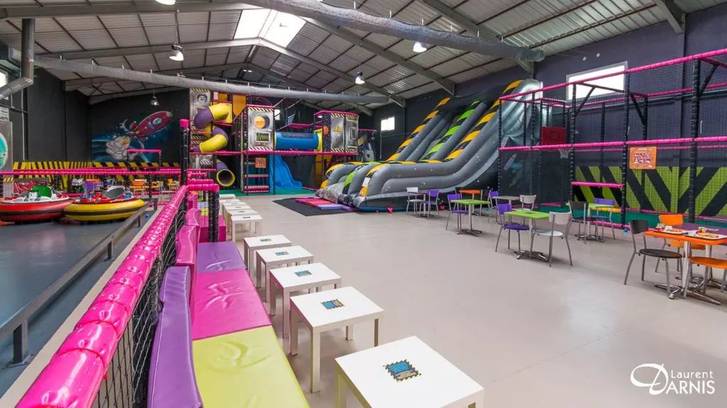 Toboggans et jeux pour enfants à Kids Galaxy