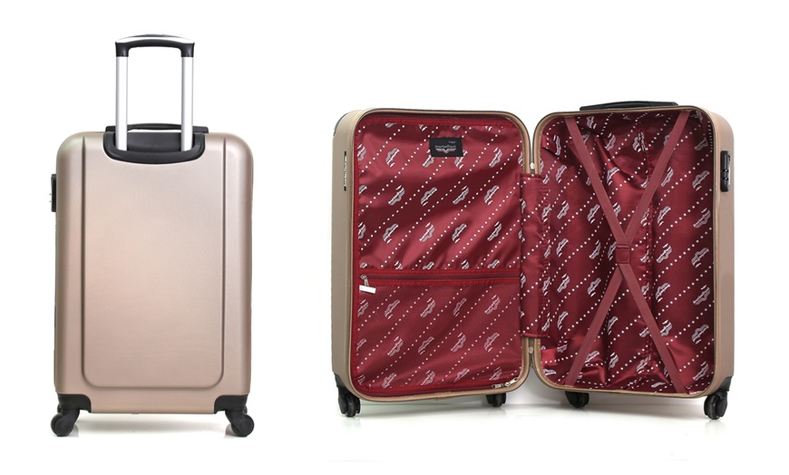 Image 7: Cabin Luggage