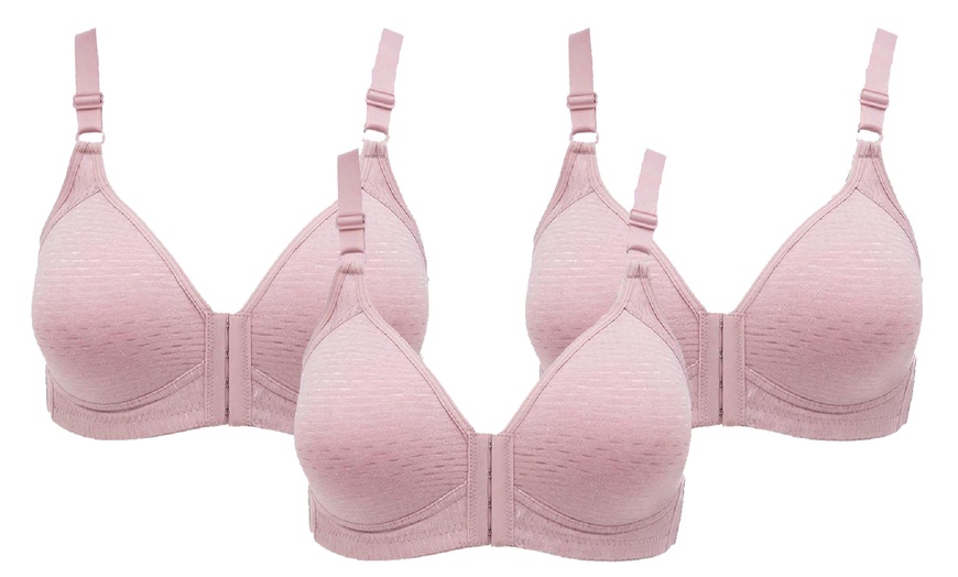 Image 13: Breathable Front Closure Push Up Bra