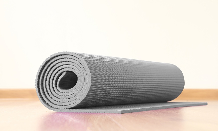 Image 11: Tapis enroulable et transportable pour Yoga