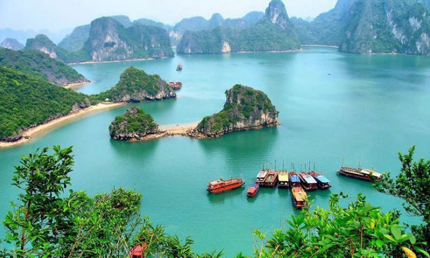 Image 1: Vietnam: 9-Night Tour with Cruise