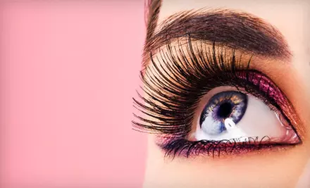 Two or Four Eyebrow-Threading Sessions at Unique Threading Salon (Half Off) - Primary Image