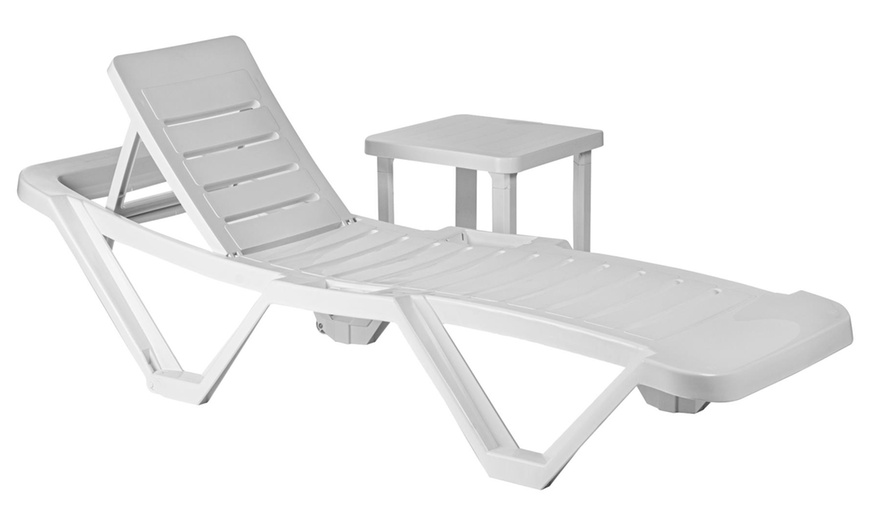 Image 2: Adjustable Sun Lounger