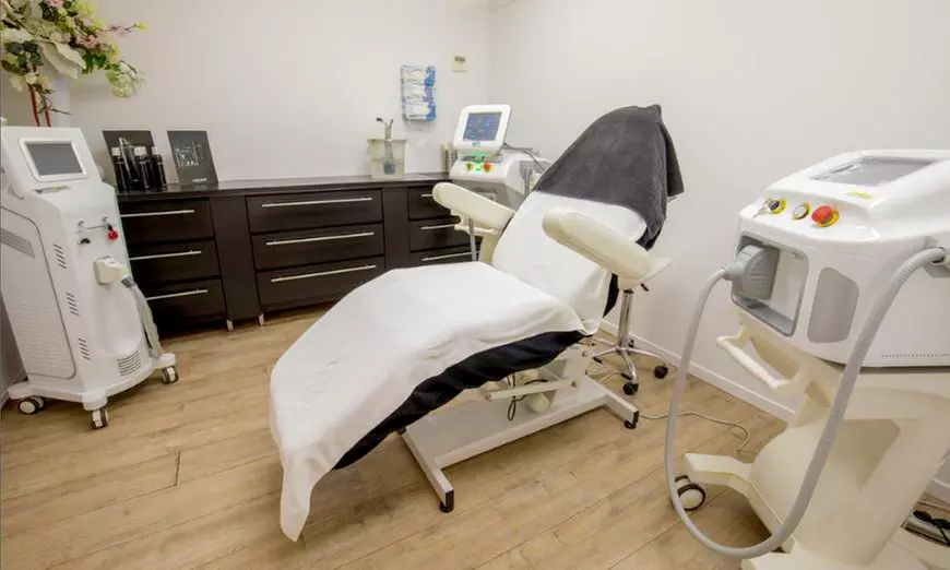 Ontdek de stralende jij met een Carbon Laser Peeling